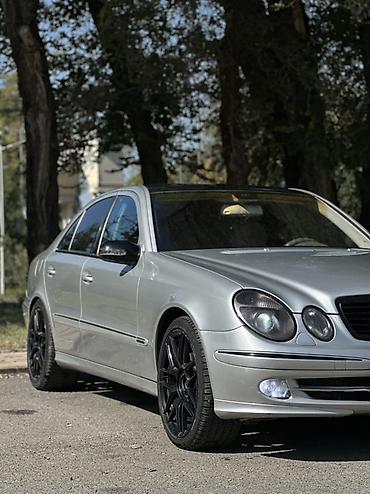 Mercedes-Benz E-Class: 2003 г., 3.2 л, Бензин, Седан