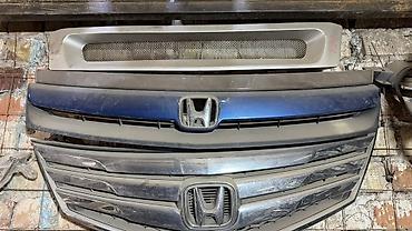 Передние решетки радиатора для Honda. Комплекты на фото: - Верхняя at lalafo.kg Передние решетки радиатора для Honda. Комплекты на фото: - Верхняя