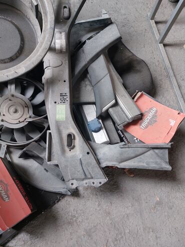 Другие автозапчасти: Есть в наличии оригинал запчасти от кабана 140 кузов. моторчик — 2