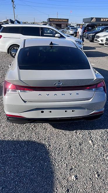 new beetle: Hyundai Avante: 2022 г., 1.6 л, Робот, Гибрид, Седан — 9