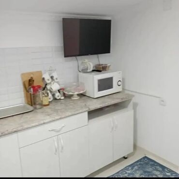 квартира в частном доме: 2 бөлмө, 40 кв. м, Жеке план, 4 кабат, Евроремонт