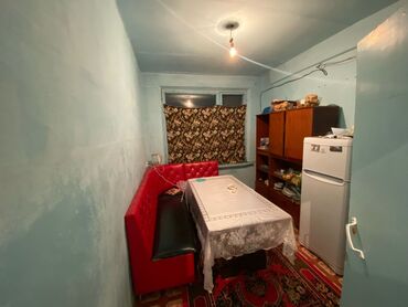 3 комнаты, 68 м², 1 этаж, Старый ремонт