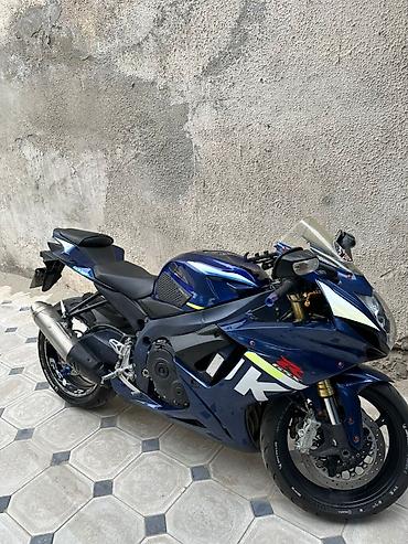 мото 300: Спортбайк Suzuki, 750 куб. см, Бензин, Взрослый, Б/у — 1
