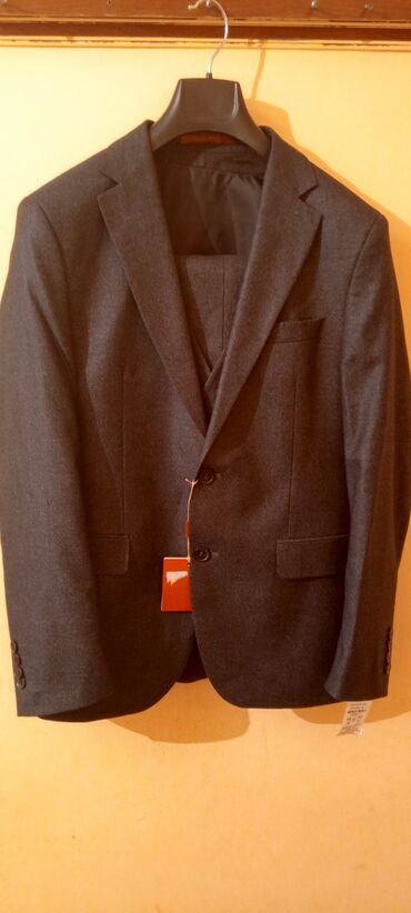 Kostyumlar: Kişi kostyumu – üç hissəli dəst - Rəng: tünd boz (melanj effektli) - — 11