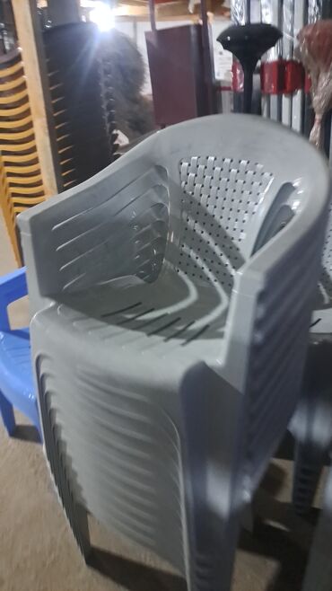 Sifarişlə bağ üçün masa və oturacaq dəstləri: Stol 4 neferlik 80x80 sade model. 85 azn stol 6 neferlik 80x140. 145 — 29