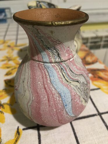 Vaze i saksije: Vaza, Keramika — 6