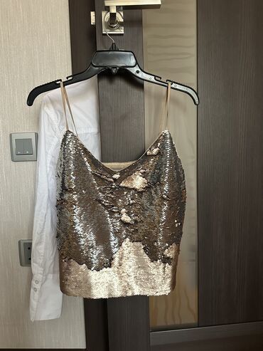Futbolka və maykalar: Zara top