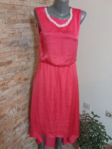 crteži haljina: M (EU 38), color - Red, Short sleeves