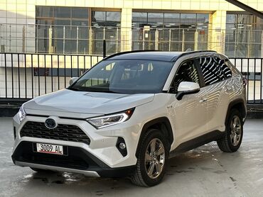 Toyota: Toyota RAV4: 2019 г., 2.5 л, Автомат, Гибрид, Кроссовер