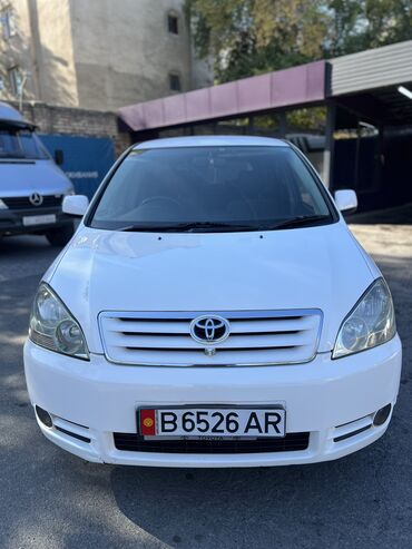 Toyota: Toyota Ipsum: 2002 г., 2.4 л, Типтроник, Газ, Минивэн