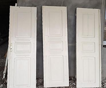 taxta qapilar: Ağ rəngli taxta qapılar və taxta qutu/çərçivələr - Material: massiv — 2