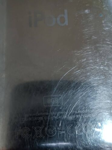 IPod i MP3-plejeri: Odlicno ocuvan i provereno ispravan Apple iPod Touch 8GB Baterija — 11