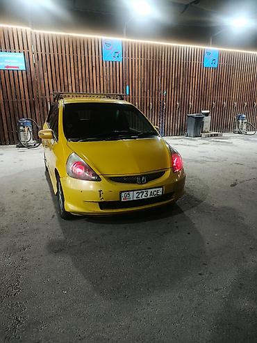 фит 10 регион: Honda Fit: 2005 г., 1.5 л, Вариатор, Бензин, Хэтчбэк — 7