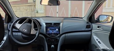 Hyundai: Hyundai Accent: 1.6 l | 2015 il Sedan — 5