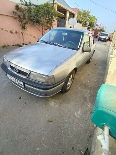 opel 2007: Opel Vectra: 1.8 l | 1995 il | 28008 km Sedan