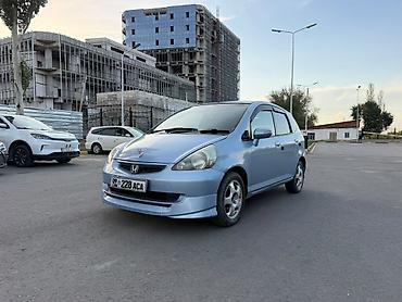 225 65 15: Honda Fit: 2002 г., 1.3 л, Вариатор, Бензин, Хэтчбэк — 3