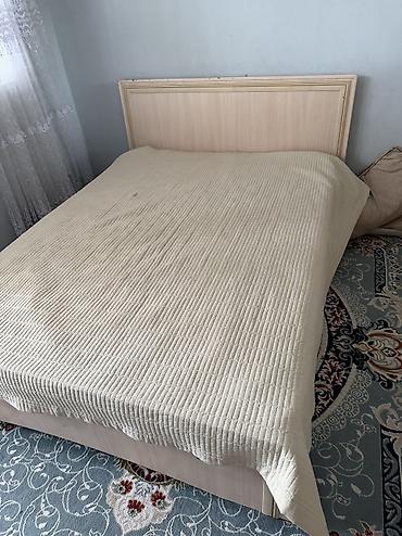 fire maple: Двуспальная кровать с матрасом и мягким изголовьем - Размер спального — 2