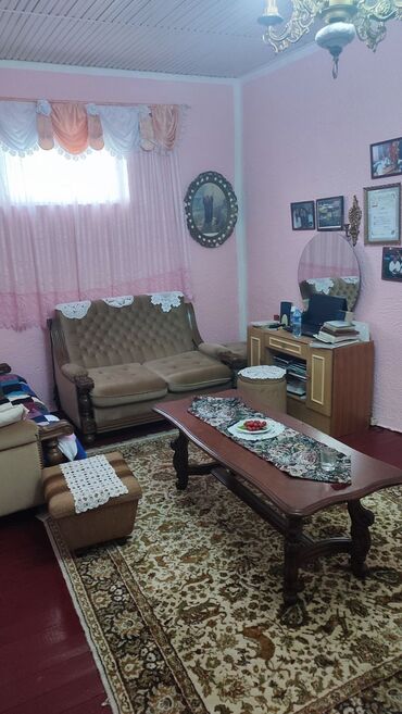 Kuće na prodaju: 80 kv. m, 3 sobe — 14