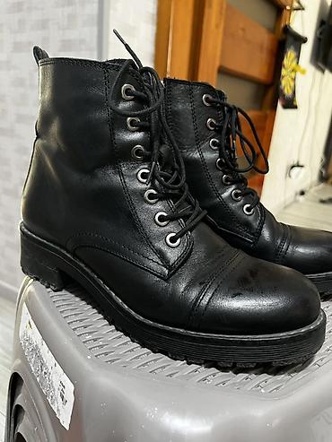 greyder az: Qara dəri bağlamaqlı qış‑payız botları.Greyder.38olcu.bir deffekti — 4