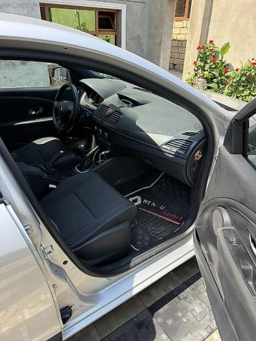 Renault: Renault Megane: 1.5 l | 2008 il Hetçbek — 2