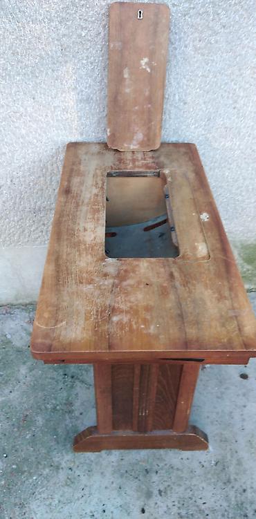 s23 polovan: Kabinet za sivacu masinu duz. 89 x šir. 44,5 x vis. 77 cm.sa 2 — 3