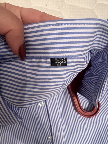 Köynəklər: Bezileri yenidir. 2si cemi 1 defe geyinilib. Hamisi 42 olchu. Hamsi — 4