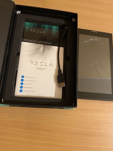 prsluk i sa etikdtom italija: Tesla tablet Za popravku jer mu je razbijen displej. Dolazi u kutiji