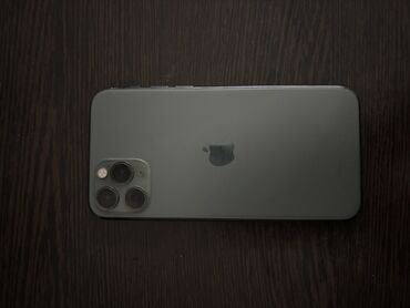 Apple iPhone: IPhone 11 Pro, Б/у, 64 ГБ, Space Gray, Чехол, 70 %