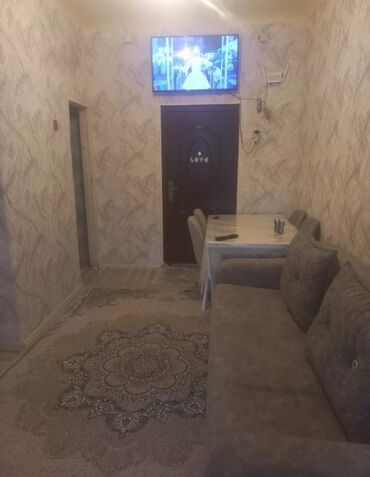 ehmedlide satılıq bina evleri: Sumqayıt 26cı məhəllə 2 otaq 5/4cü mərtəbəsi Yataqxana binası(uzun