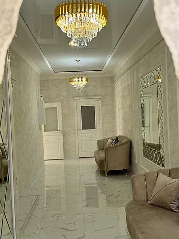 Продажа коттеджей и домов: Продаётся уютный дом в Золотом квадрате. Хорошее расположение, все — 3