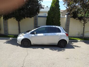 Toyota: Toyota Vitz: 2006 г., 1 л, Автомат, Бензин, Хэтчбэк