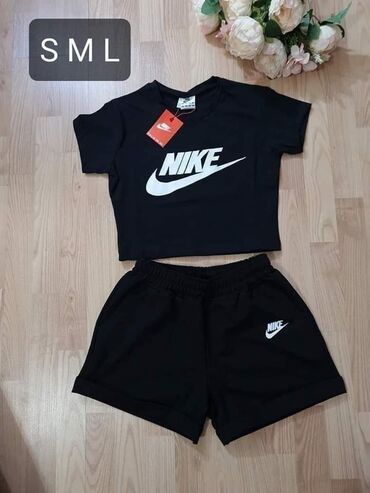 Gornji i donji deo: Komplet sorc i krop majca
Velecine : s m l
Cena : 1.799 dinara — 9