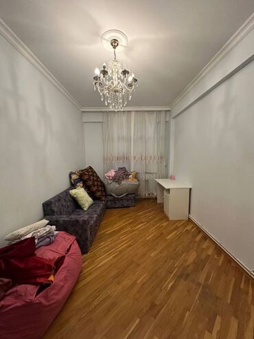 Uzunmüddətli kirayə mənzillər: Neftçilər metrosu,Lotos ticaraet merkezinin arxasinda, 16 mərtəbəli — 6