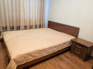 коври для дома: Уктоочу бөлмө гарнитуру, Колдонулган, Эки кишилик керебет, Трюмо, Тумба, Өзү алып кетүү