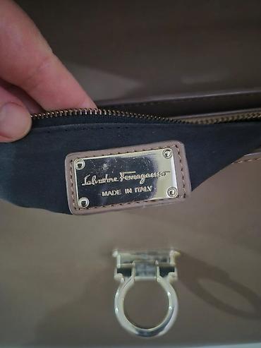 Çantalar: Salvatore Ferragamo qadın əl çantası - Rəng: taupe/boz-qəhvəyi - — 2