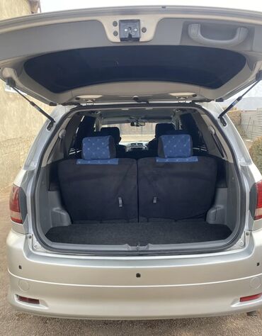 Toyota: Toyota Ipsum: 2002 г., 2.4 л, Автомат, Бензин, Минивэн — 6