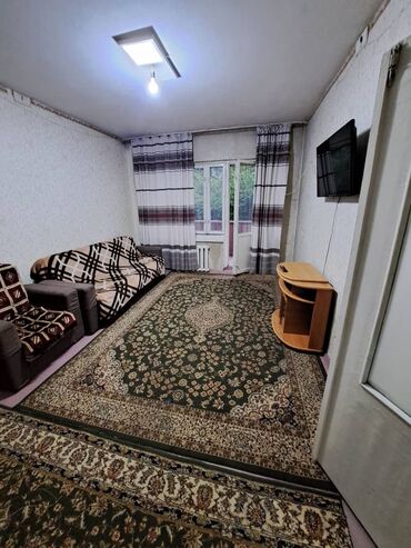 сдаю квартиру долгосрочное: 3 бөлмө, Менчик ээси, Чогуу жашоосу жок, Толугу менен эмереги бар