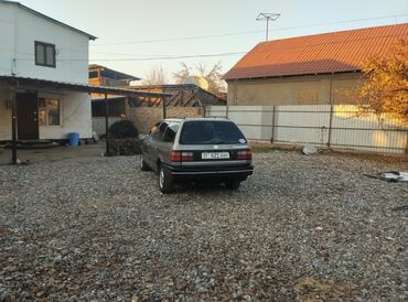 Volkswagen: Volkswagen Passat: 1989 г., 1.8 л, Механика, Бензин, Универсал