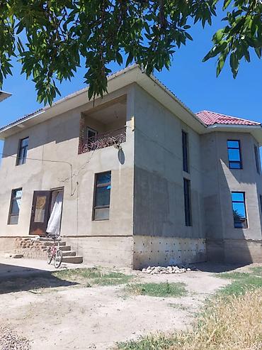 Продажа домов: Срочно продаётся просторный дом в Кызыл-Туу. Топовая локация Площадь — 5