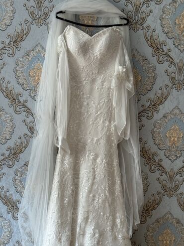 Ziyafət donları: Zərif krem rəngində xına toy gəlinliyi Özəl tikdirilib (tanınmış — 7