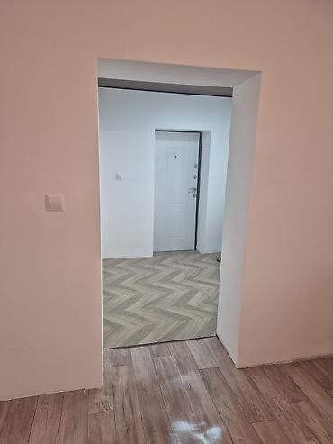 Комнаты: 22 м², С мебелью частично — 10