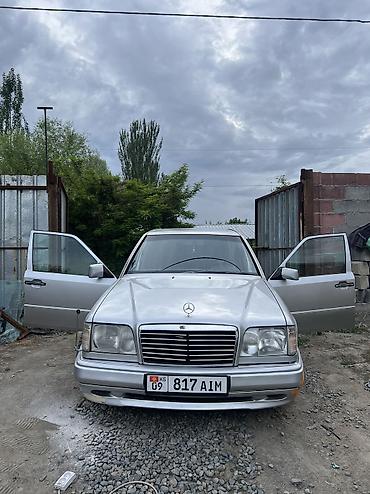 Mercedes-Benz W124: 1994 г., 2.2 л, Механика, Бензин, Седан