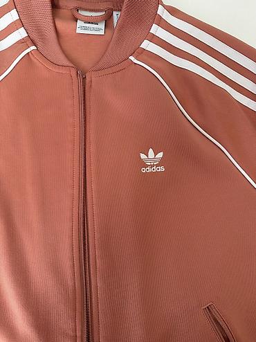 адидас куртка: Женская Олимпийка от adidas original Состояние как новое Цвет — 3