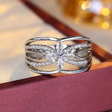 Prstenje: Elegantni modeli sa dragim i poludragim kamenjem - Halo verenički — 11