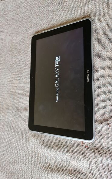 Tableti: Samsung tablet veliki 10.1 inca,sa maskom kao nov ima folije na sebi — 12