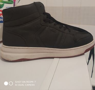 skupe patike: Trainers, size - 42