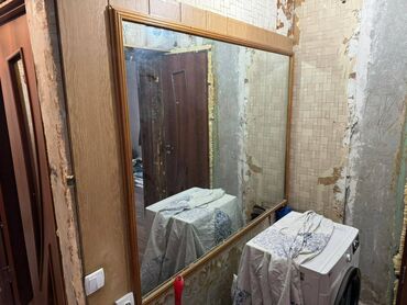 зеркало для парикмахеров: Продам большое зеркало 160 см на 120 см. Б/у. Самовывоз. Цена 1500 сом