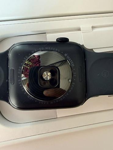 Apple Watch: Apple Watch SE 2-го (2024) поколения (GPS + LTE), 44 мм Комплектация — 4