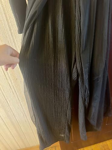 Tulumlar: Paltar-kombinizon. Ölçü 2XL. Yenidir, heçvaxt geyinilməyib. Rəng — 3