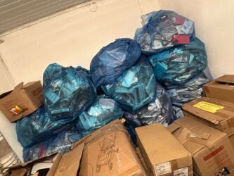 распродажа остатков: Чехол оптом срочно сатам 2_3 мин штук бар и стекло бар 400_500 штук